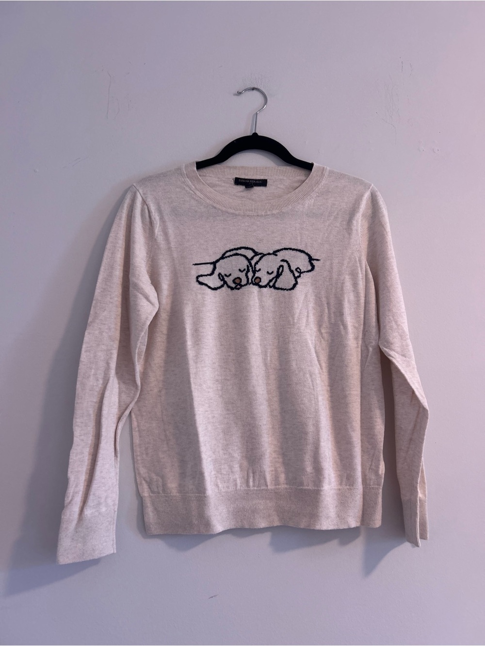 Banana Republic Factory Cream Crewneck Sweater with Sleeping Dog Embroidery
